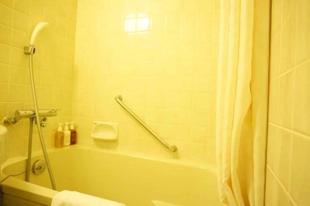 Dukes Hotel Nakasu Фукуока Экстерьер фото