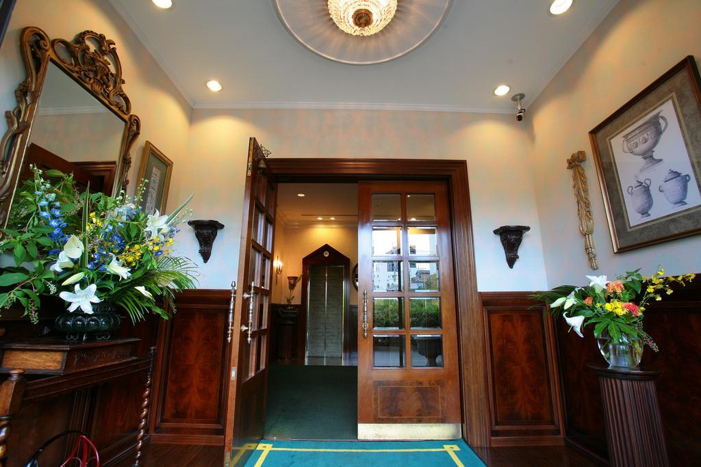 Dukes Hotel Nakasu Фукуока Экстерьер фото