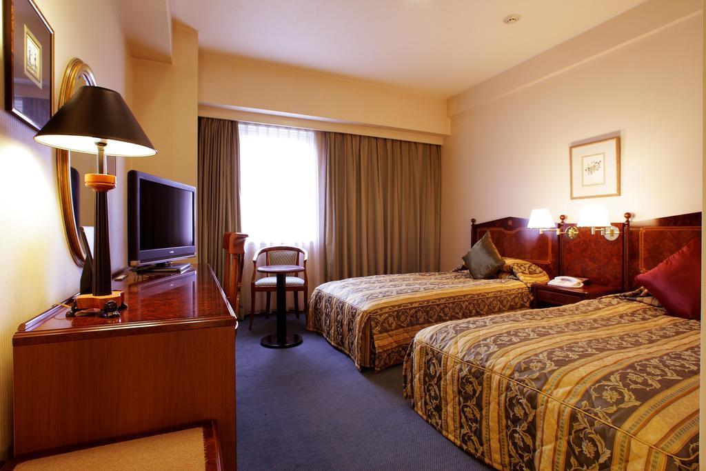Dukes Hotel Nakasu Фукуока Экстерьер фото