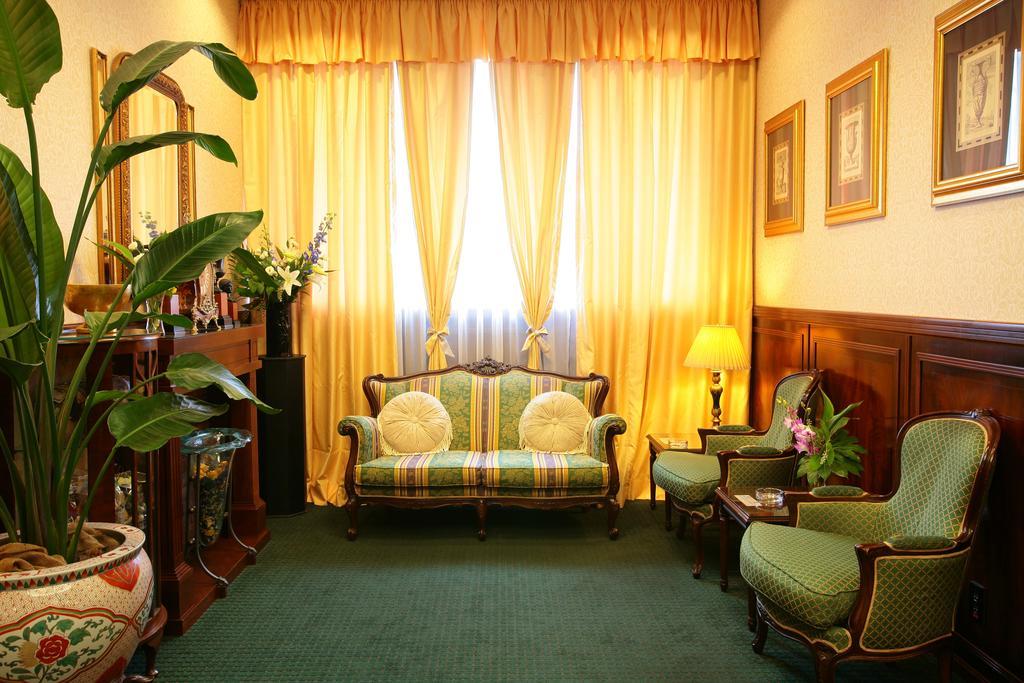 Dukes Hotel Nakasu Фукуока Экстерьер фото