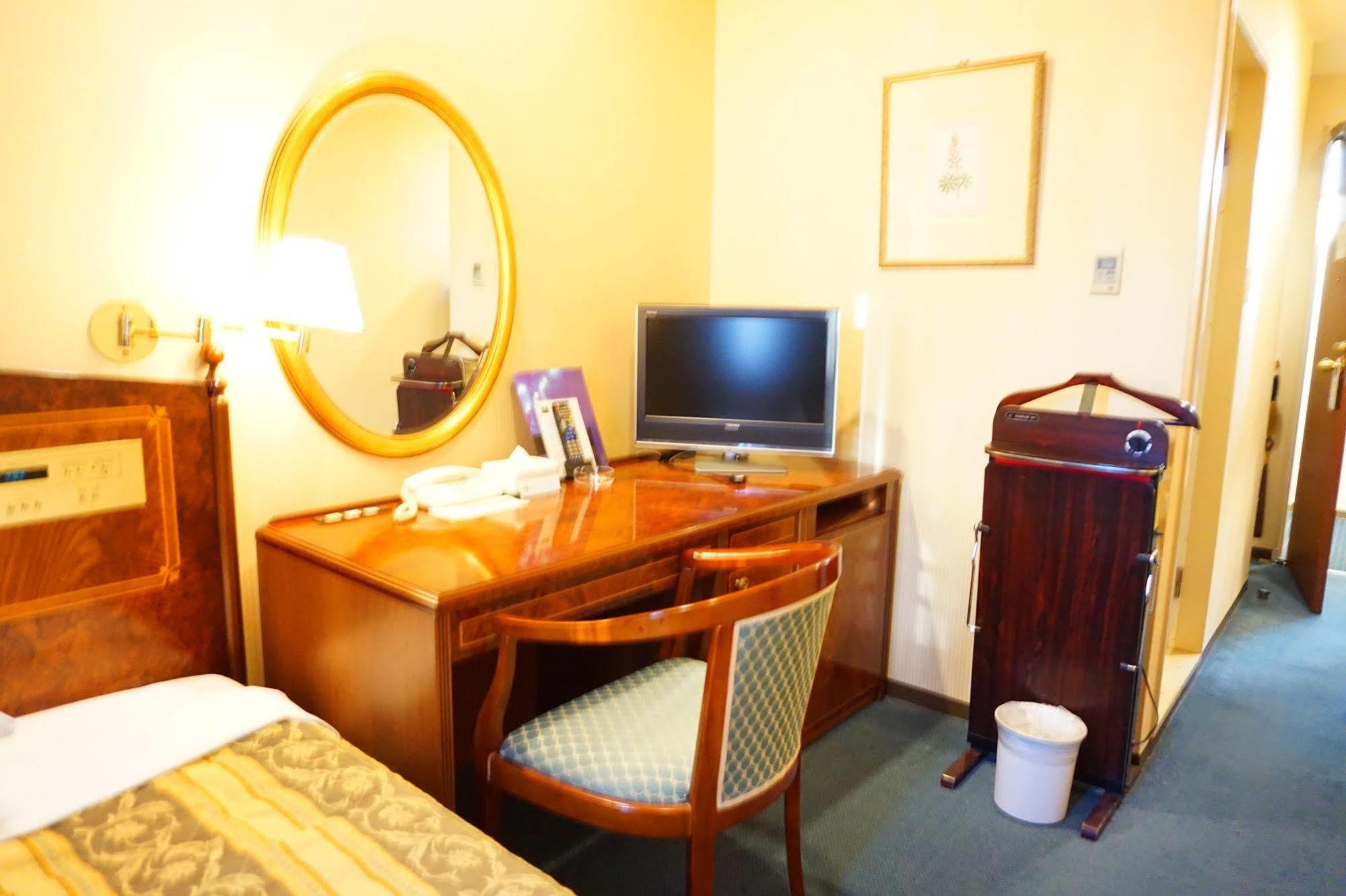 Dukes Hotel Nakasu Фукуока Экстерьер фото